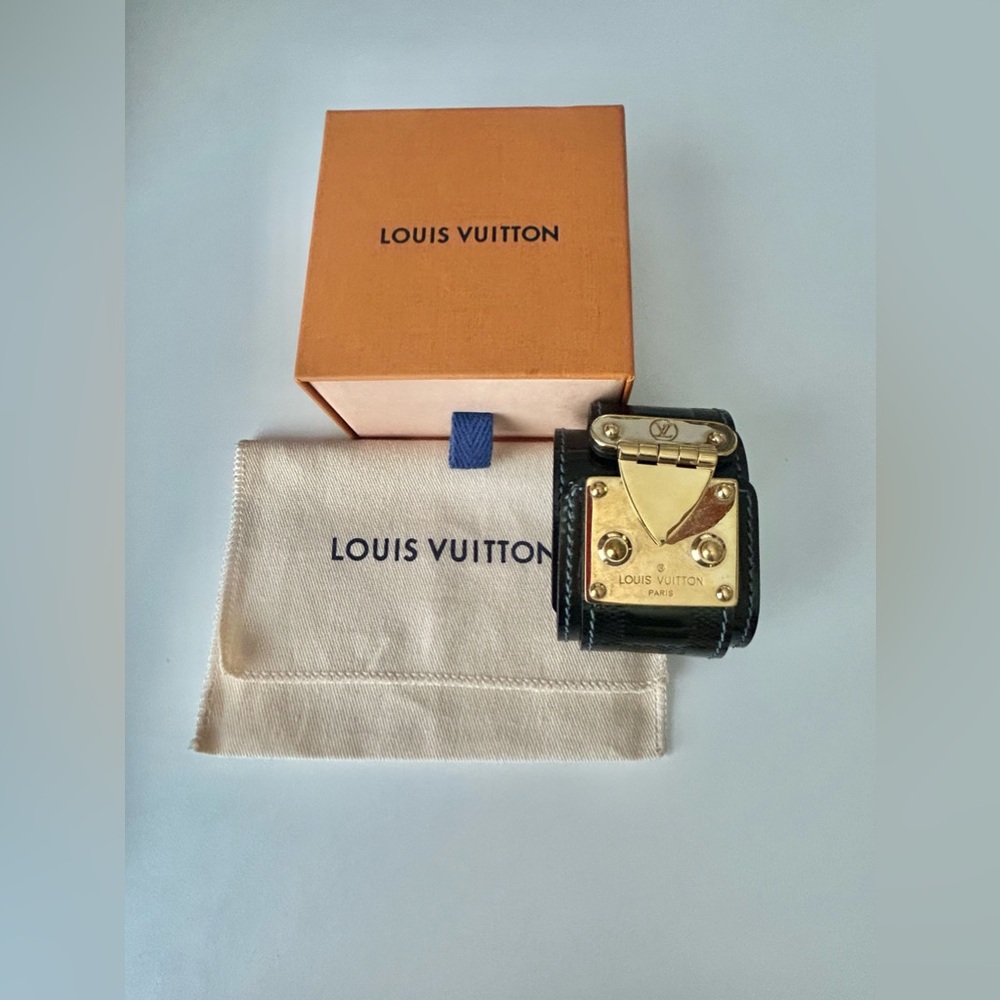 LOUIS VUITTON Bracelet